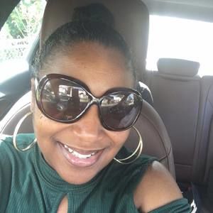 Meet your Posher, Alisa